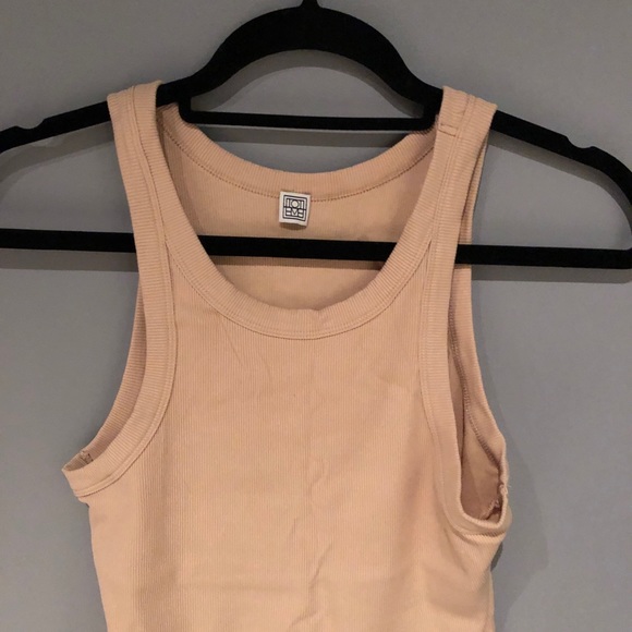 Totême curved rib tank buttermilk - Picture 6 of 8